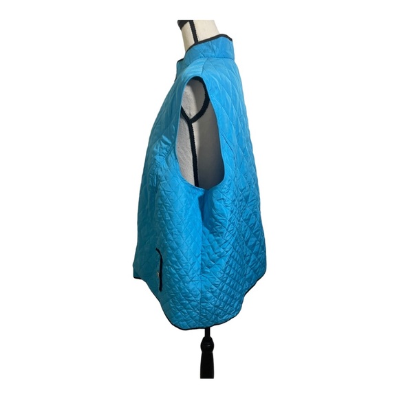 Southern lady quilted new plus size best front pockets. Light blue size 2X. - Picture 4 of 12